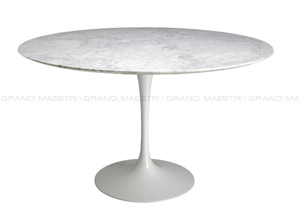Table Tulip avec plateau blanc Carrara
