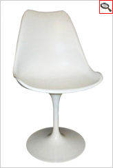 Outdoor Tulip chair - Eero Saarinen.